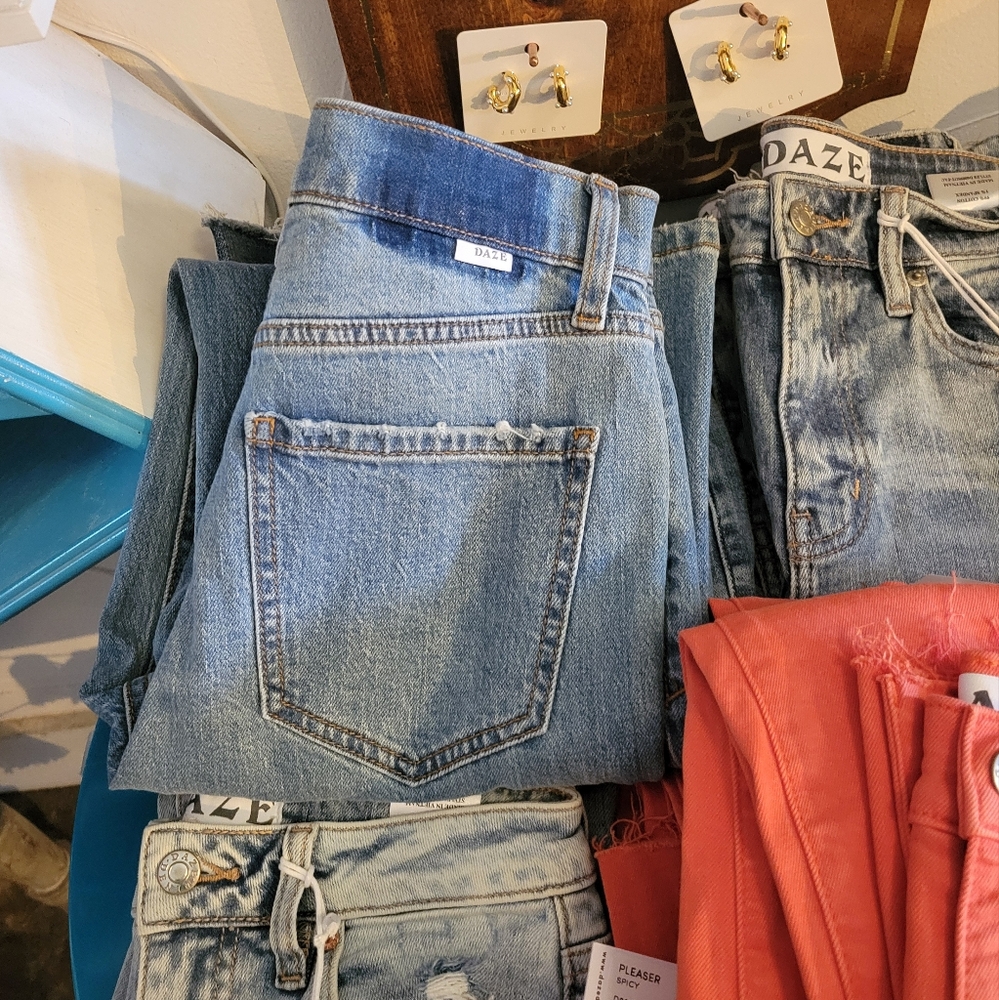 Daze Denim Straight Up Going Steady High Rise NWT Size 25 - Picture 13 of 13